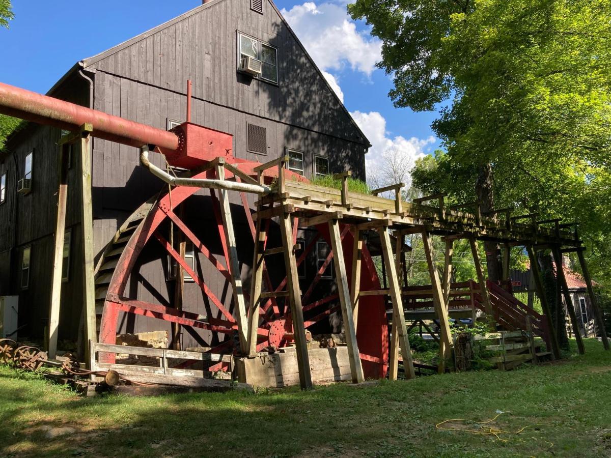 Osceola Mill Dining & Lodging Steeles Tavern Exterior photo