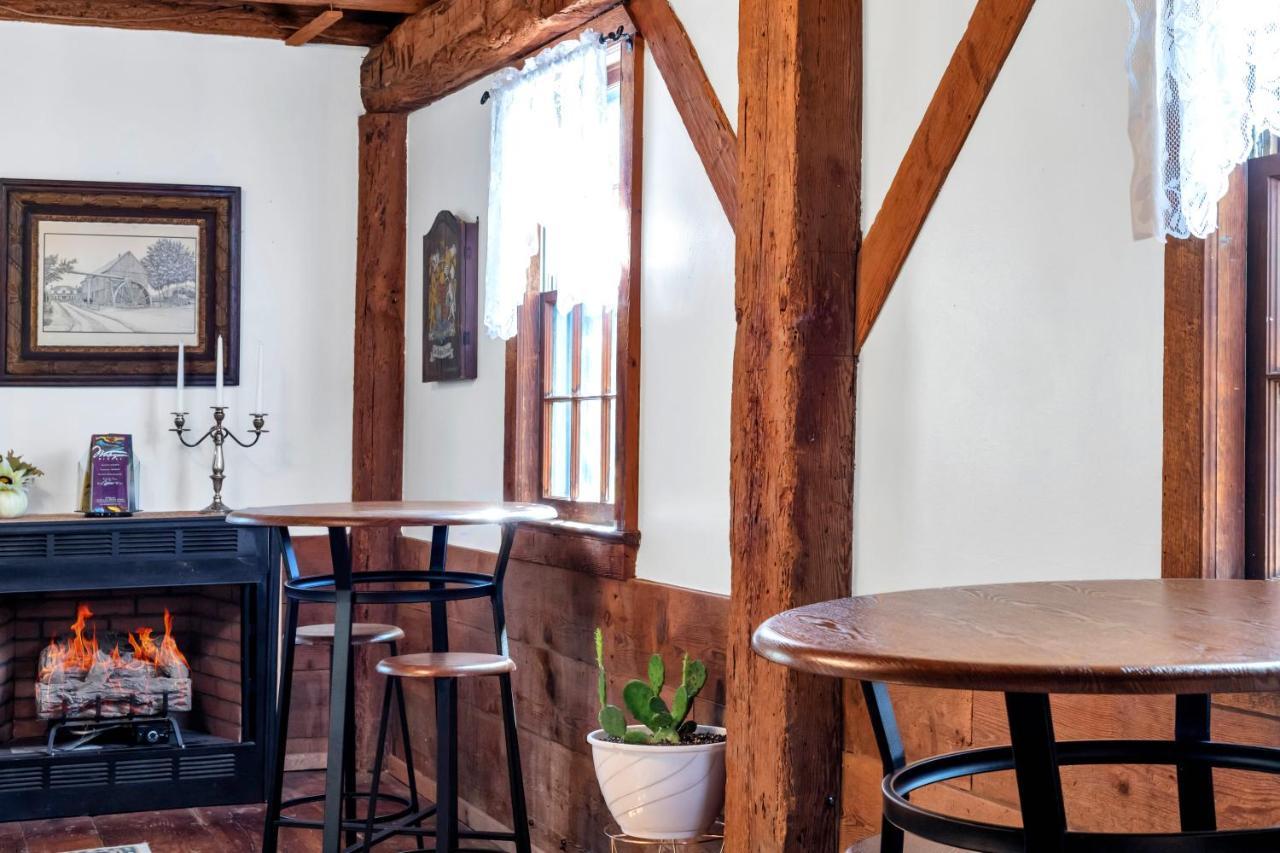 Osceola Mill Dining & Lodging Steeles Tavern Exterior photo
